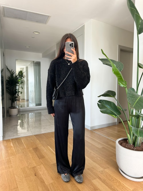 Kelly Beli Lastikli Saten Pantolon-Siyah