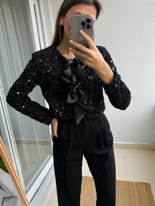 Kurdelalı Pullu Ceket Bluz
