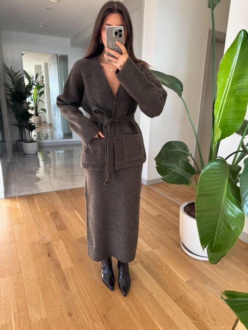 Kuşaklı Hırkalı Etekli Takım- Kahve