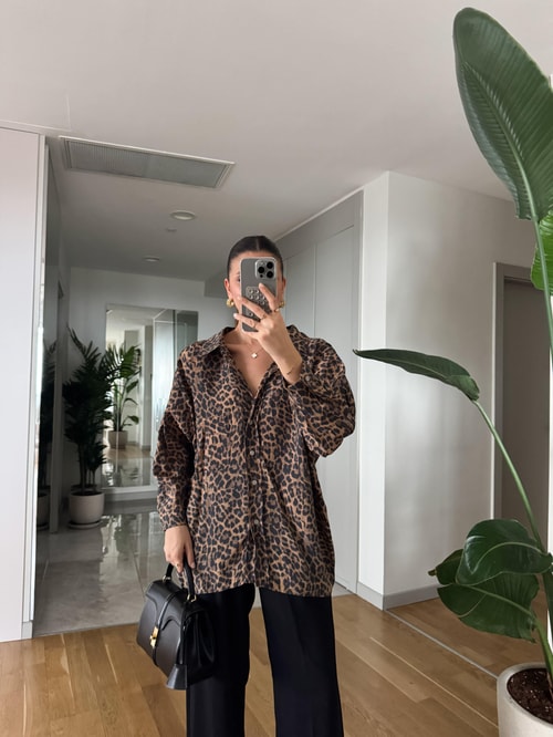 Leopar Desenli Tek Cepli Gömlek- Siyah