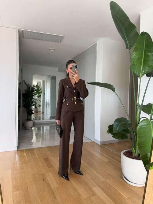 Lisa Gold Düğmeli Kemerli Ceket Pantolon Takım- Kahve