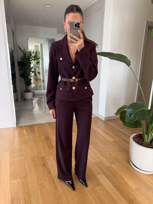 Lisa Gold Düğmeli Kemerli Ceket Pantolon Takım- Mürdüm