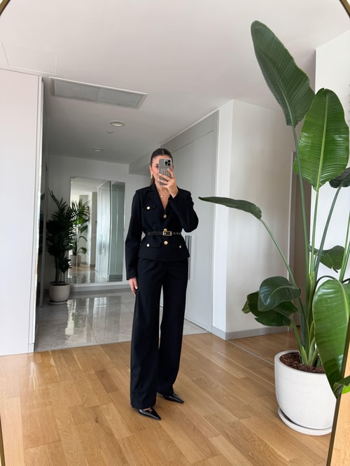 Lisa Gold Düğmeli Kemerli Ceket Pantolon Takım- Siyah