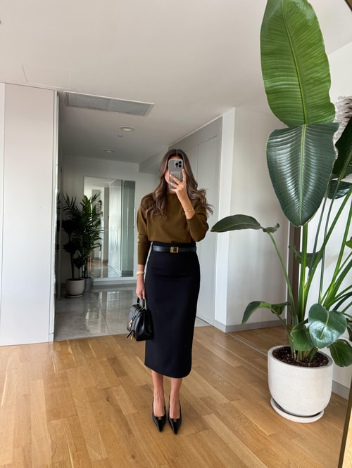 Lora Arka Yırtmaçlı Kalem Etek - Siyah