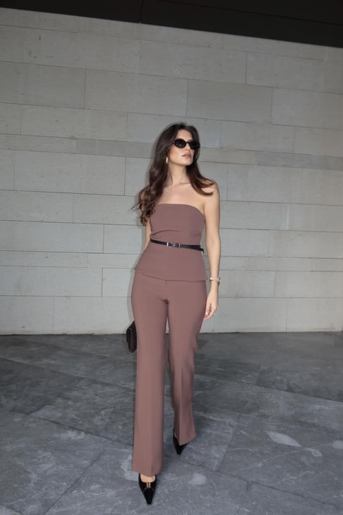 Merve Aksoy Paçası Yırtmaçlı Fit Pantolon-Kahve