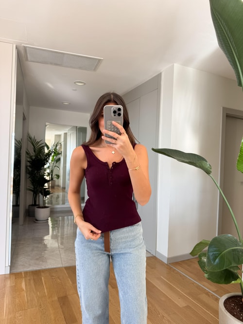 Mürdüm Yakası Düğmeli Atlet