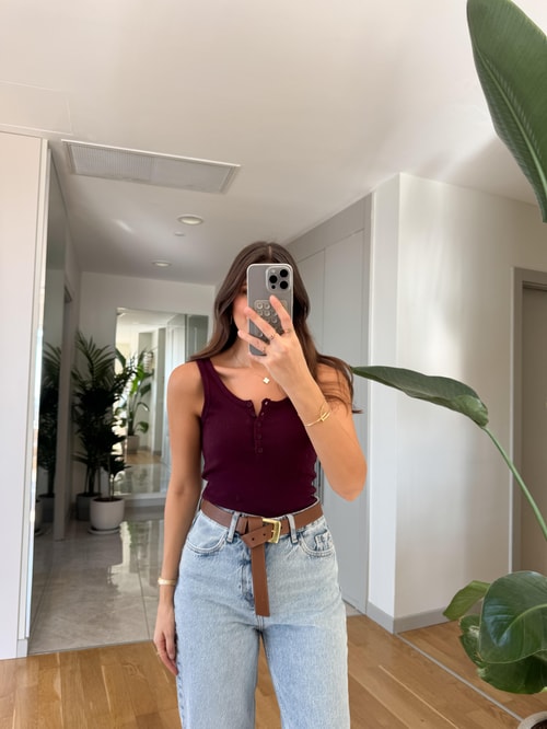 Mürdüm Yakası Düğmeli Atlet