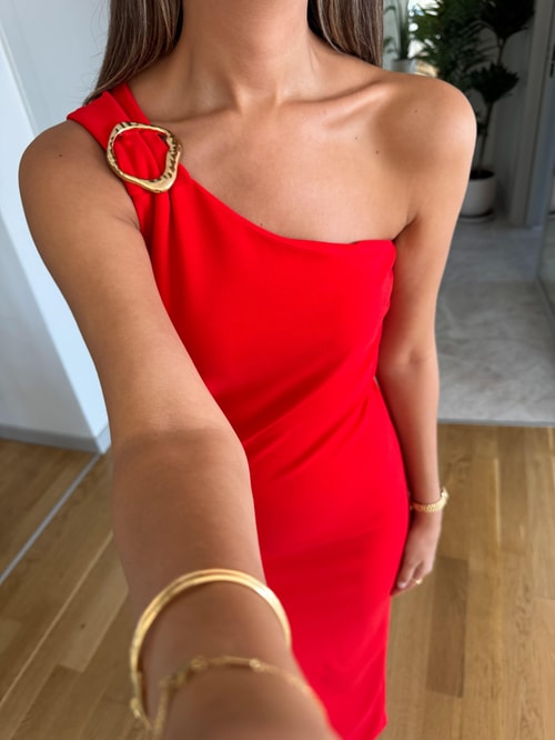 Omzu Gold Tokalı Elbise - Kırmızı