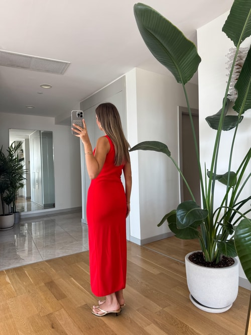 Omzu Gold Tokalı Elbise - Kırmızı