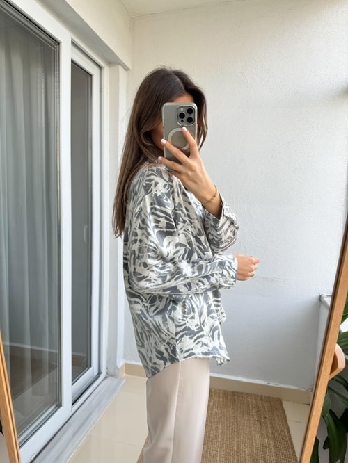 Roy Gri Desenli Parlak Gömlek