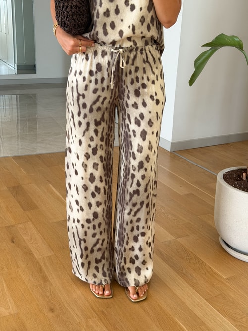 Saten Dokulu Leopar Pantolon Takım