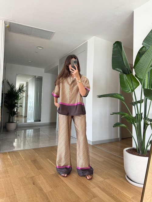 Saten Yazılı Pembe Geçişli Takım