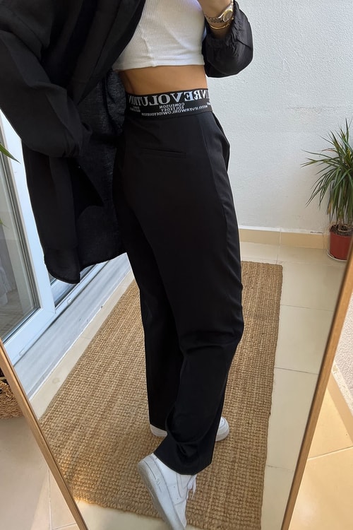 Siyah Beli Lastikli Yazılı Pantolon