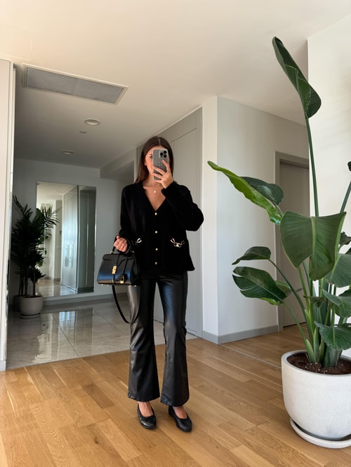 Siyah Flare Kesim Suni Deri Pantolon