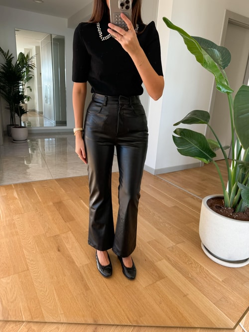 Siyah Flare Kesim Suni Deri Pantolon