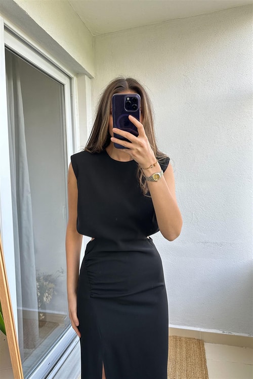 Siyah Premium Vatkalı Pencere Detaylı Elbise