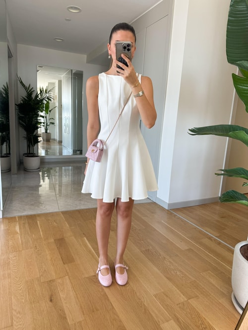 Sofia Belden Oturmalı Volanlı Elbise Beyaz