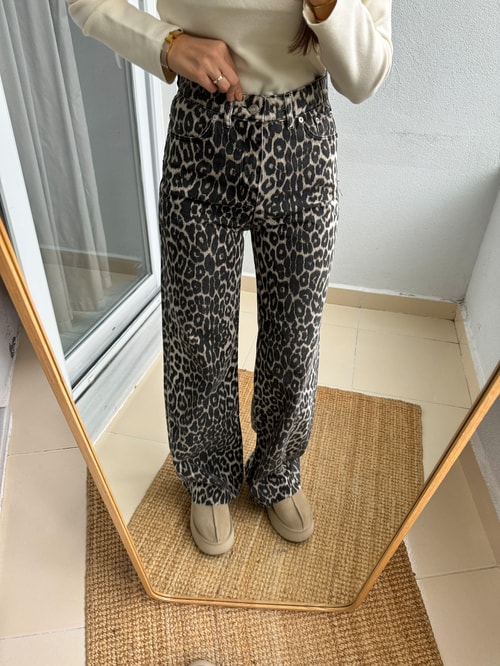 Soluk Efektli Leopar Desenli Straight Jean