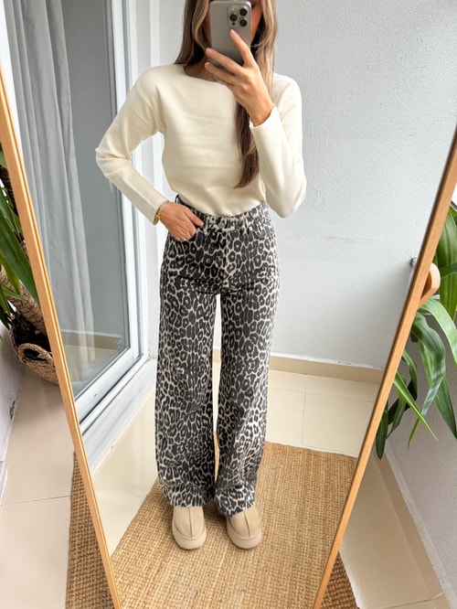 Soluk Efektli Leopar Desenli Straight Jean