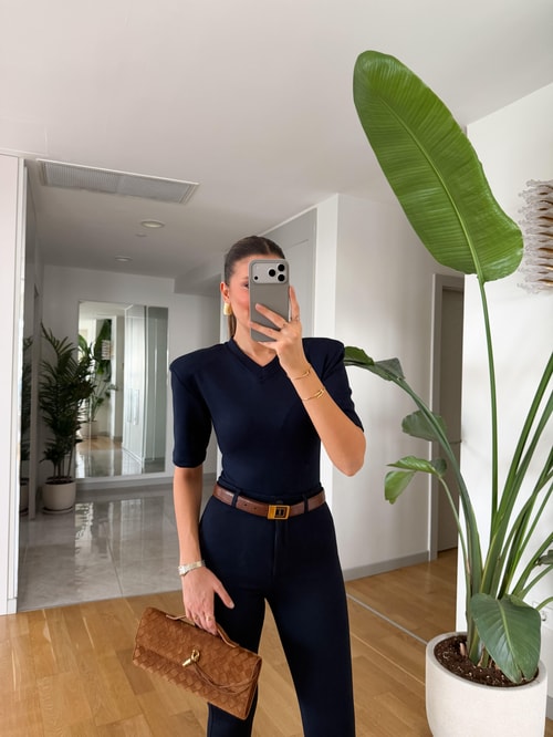 Tarte Vatkalı V Yaka Bodysuit - Lacivert