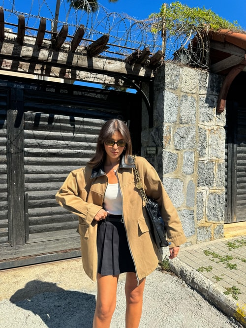 Yakası Deri Detaylı Parka- Camel