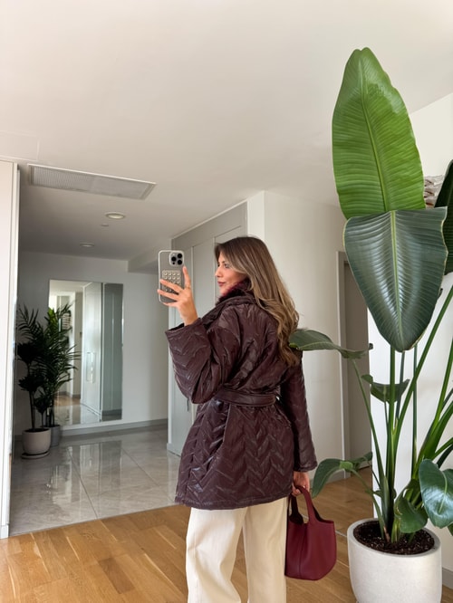 Yakası Kürklü Kemerli Mont - Bordo