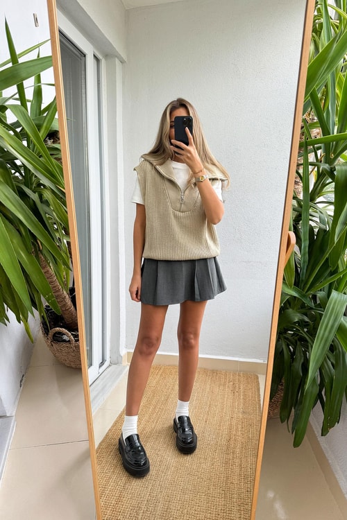 Zr Gri Pliseli Mini Etek