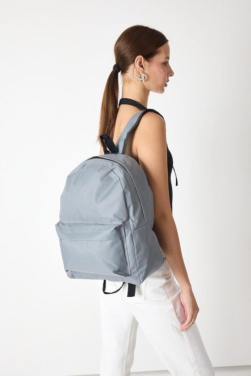 Önü Fermuarlı İki Bölmeli Unisex Gri Sırt Çantası TBPWCNT025