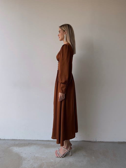 	Kiloş Balon Kol Beli Düğmeli Viktoria Kadın Kahve Uzun Elbise 22K000051