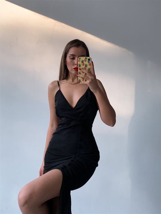 Askılı Önü Yandan Düğme Detaylı Kadın Siyah Uzun Elbise 21Y000432