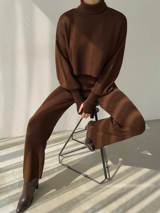 Balıkçı Yaka Üst Geniş Paça Alt London Kadın Kahve Triko Takım 22K000266