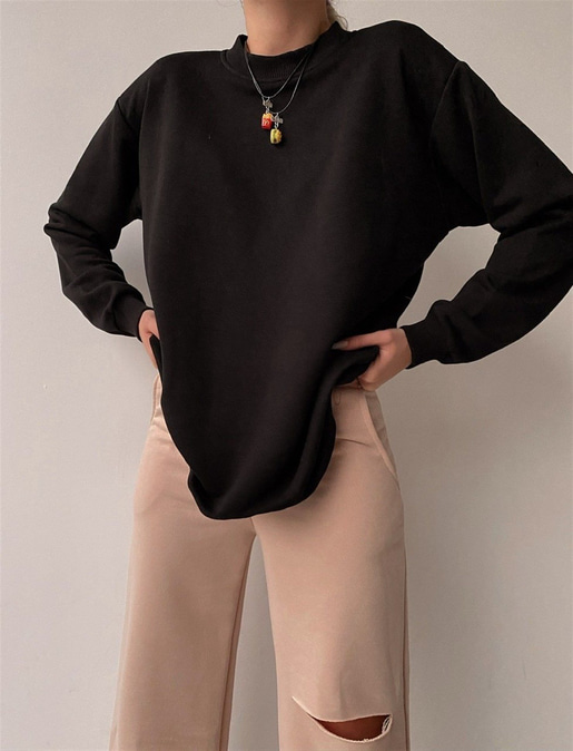 Bisiklet Yaka Boyfriend Kadın Siyah Sweat 22K000015