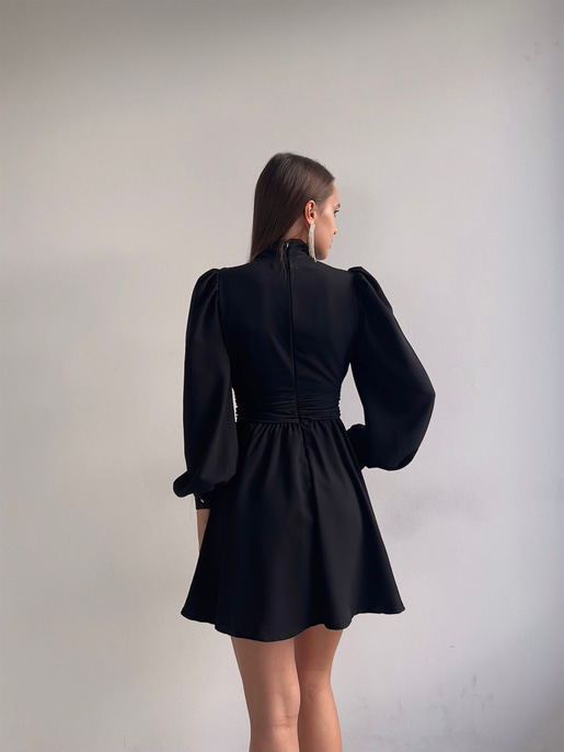 Boğazlı Derin V Yaka Düğmeli Kol Belden Oturtmalı Eteği Volanlı Ivon Kadın Siyah Mini Elbise 23K000029