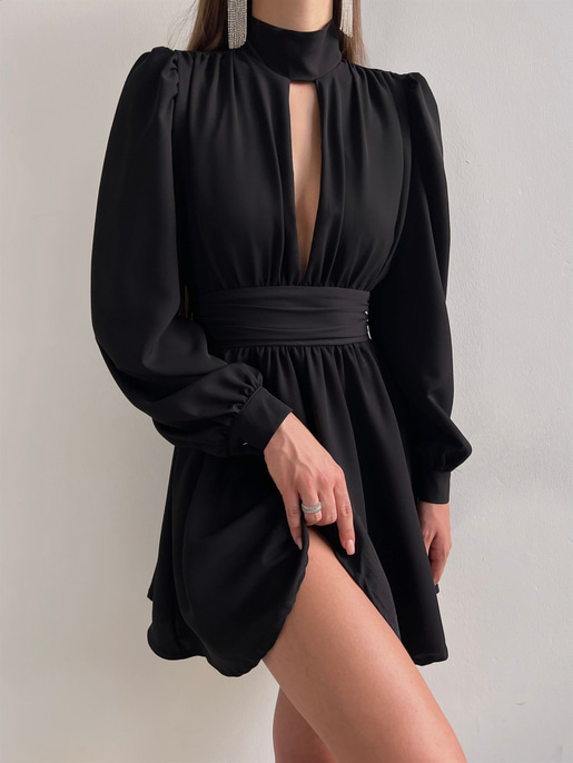 Boğazlı Derin V Yaka Düğmeli Kol Belden Oturtmalı Eteği Volanlı Ivon Kadın Siyah Mini Elbise 23K000029