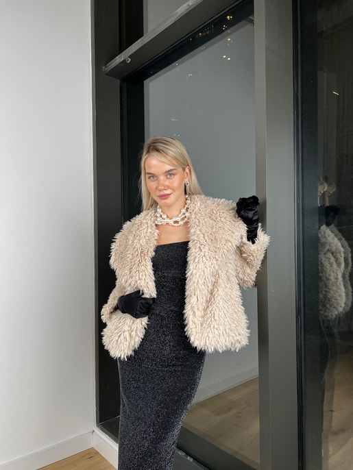 Cesar Tüylü Mont 24k323