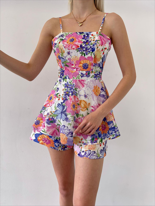 Çiçek Desen İnce Askılı Volanlı Kadın Mor Şort Tulum 21Y000451