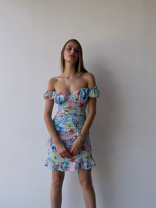 Çiçekli Göbek Pencere Detaylı Fırfırlı  Aden Kadın Mavi Elbise 22Y000217