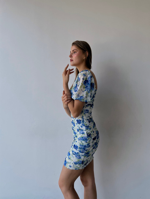 Çiçekli Kayık Yaka Önden Çapraz Şerit Detay Drapeli Italus Kadın Mavi Elbise 22Y000401