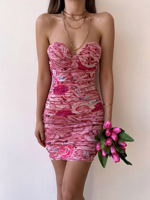 Çiçekli Mini Boy Straplez Kalp Yaka Drapeli Sasha Kadın Pembe Elbise 22Y000252