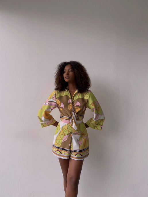 Desenli Duble Kol Bağlamalı Gömlek Pileli Şort Brittin Kadın Sarı İkili Takım 22K000637