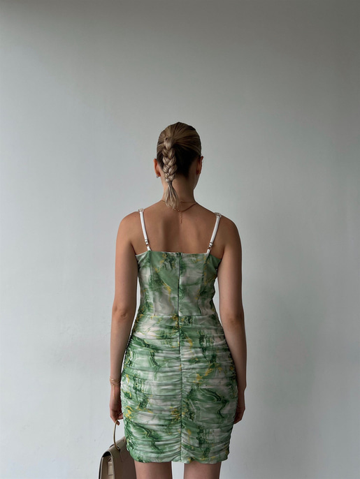 Desenli Plastik Zincir Askı Drapeli Adoray Kadın Yeşil Elbise 22Y000359