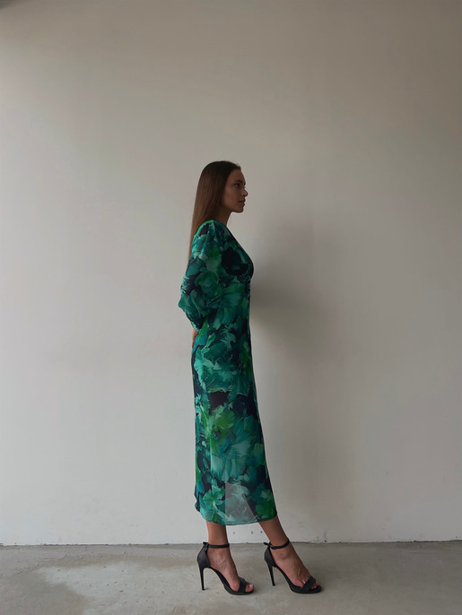 Desenli Uzun Kol Yırtmaçlı Derin V Yaka Ciana Kadın Renkli Midi Elbise 22Y000516