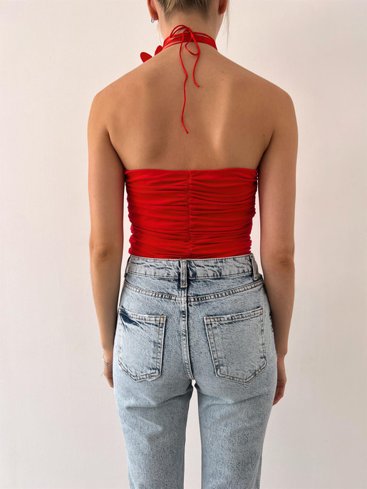 Drape Detaylı Boyundan Bağlamalı Cena Kadın Kırmızı Gül Detaylı Crop 23Y000368