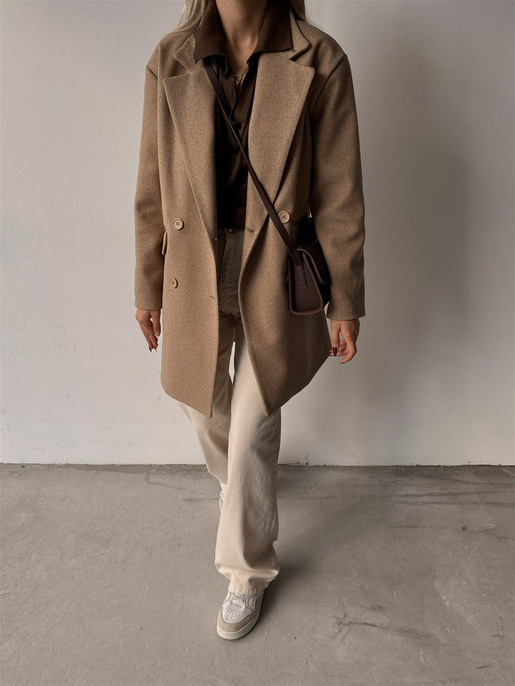 Düşük Omuz Kısa Kaşe Kaban Daniela Kadın Kahverengi Kaban 22K000309