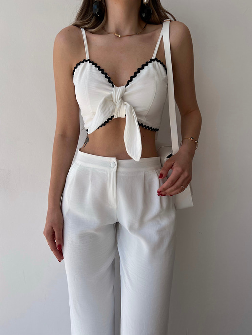 Göğüsü Bağcık Detay Crop Bol Paça Alt Mikayla Kadın Beyaz İkili Takım 22Y000254