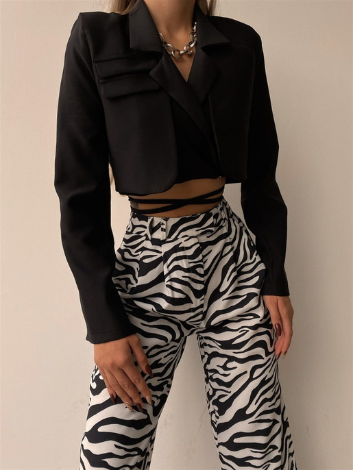 İp Detaylı Crop Ceket 22K000221