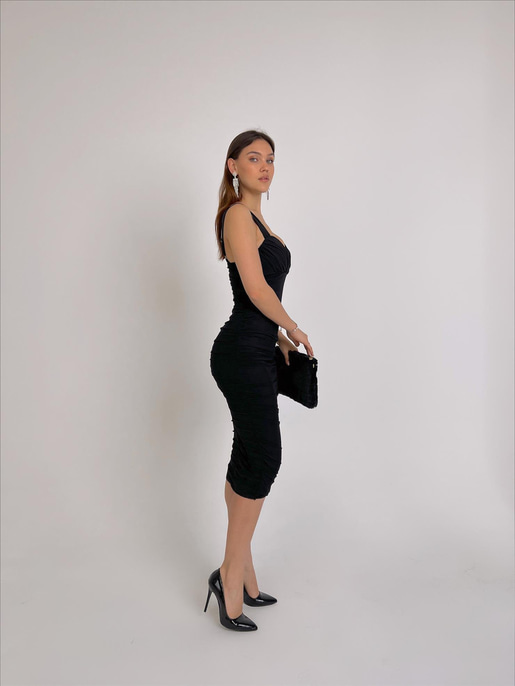 Kalın Askı Kalp Yaka Drapeli Tamia Kadın Siyah Midi Elbise 23Y000029