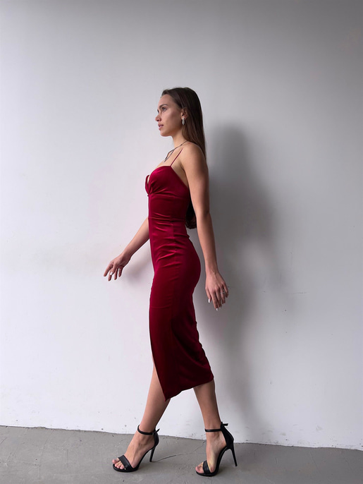 Kalp Yaka Yırtmaçlı Elena Kadın İp Askılı Midi Kırmızı Elbise 23K000303