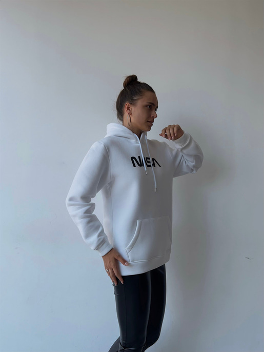 Kapüşonlu Cepli Nasa Yazılı Coman Kadın Beyaz Sweatshirt 23K000123