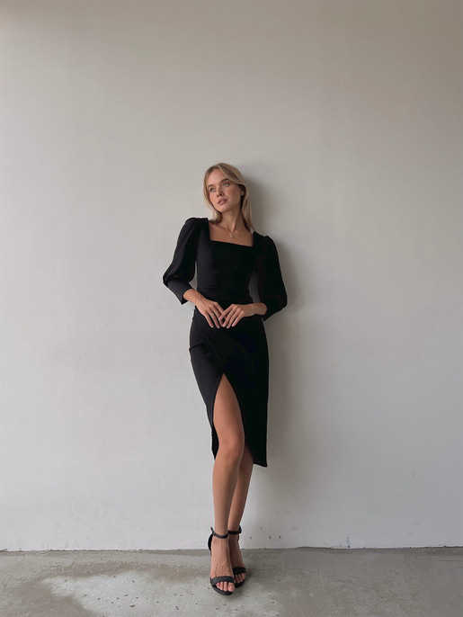 Kare Yaka Drapeli Yarım Balon Kol Etek Kısmı Kruvaze Kesim Leola Kadın Siyah Elbise 22Y000506